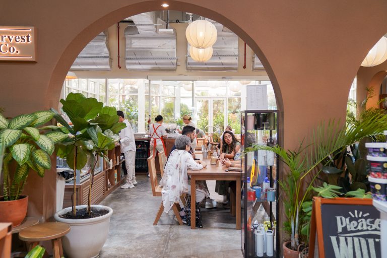 The Sum of Us Moves the Business Lunch Outdoors